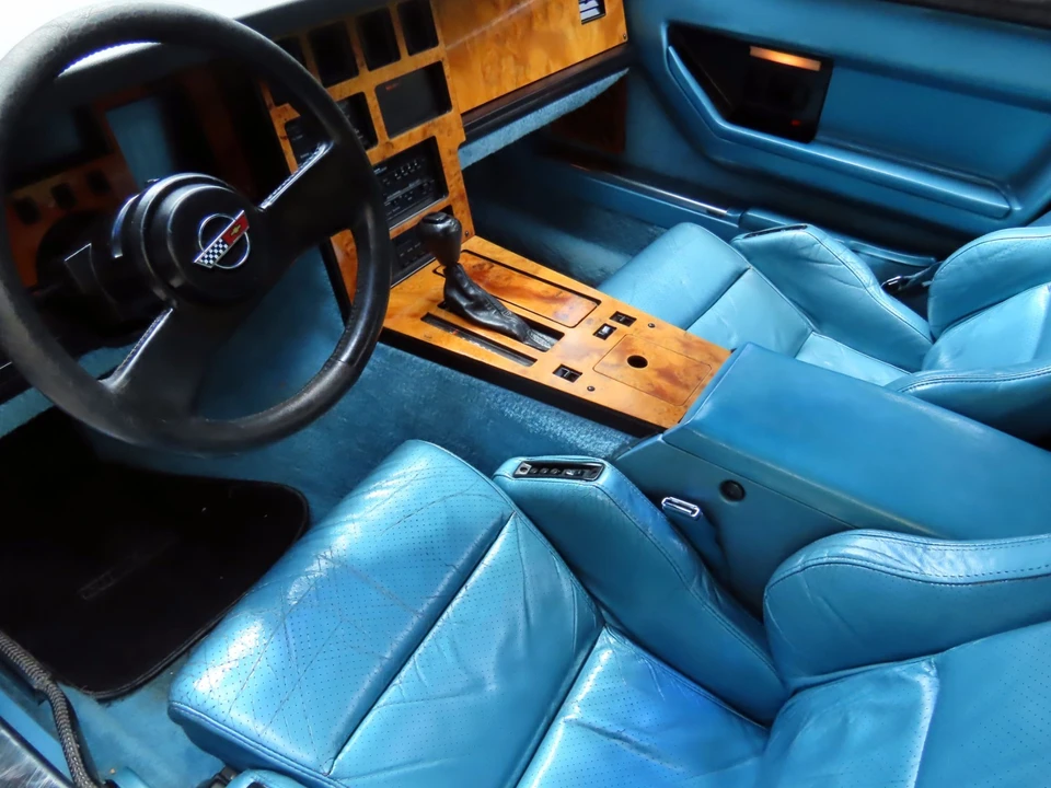 1987 Chevrolet Corvette C4 - Image 23 of 31