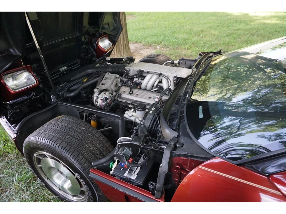 1987 Chevrolet Corvette C4 - Image 8 of 29