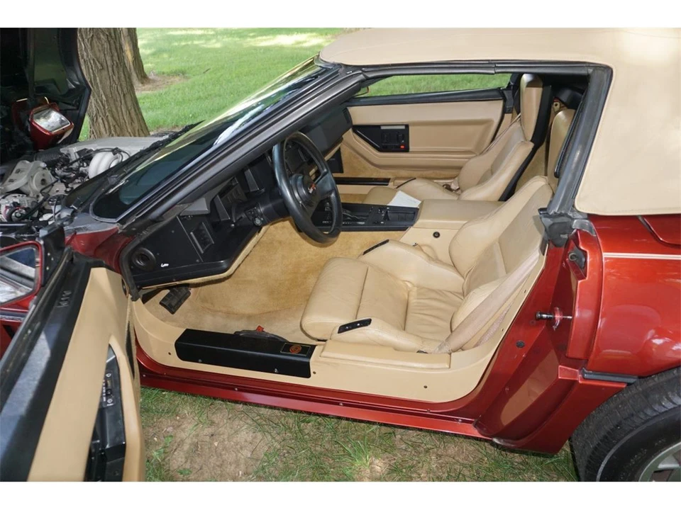 1987 Chevrolet Corvette C4 - Image 22 of 29