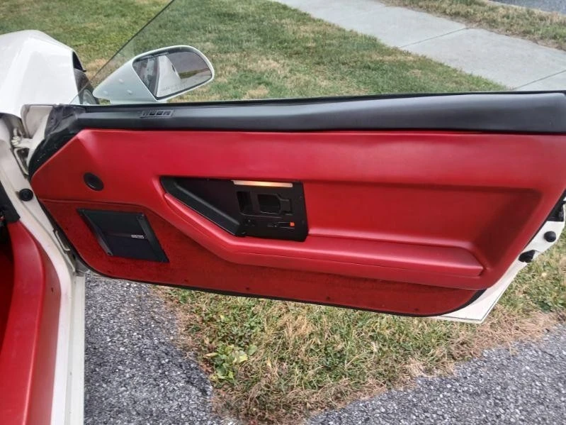 1987 Chevrolet Corvette C4 - Image 9 of 14