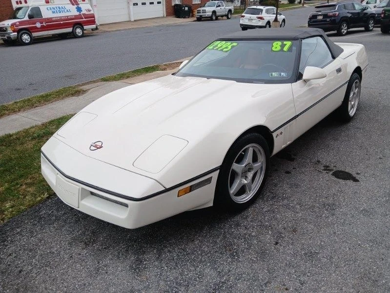 1987 Chevrolet Corvette C4 - Image 8 of 14