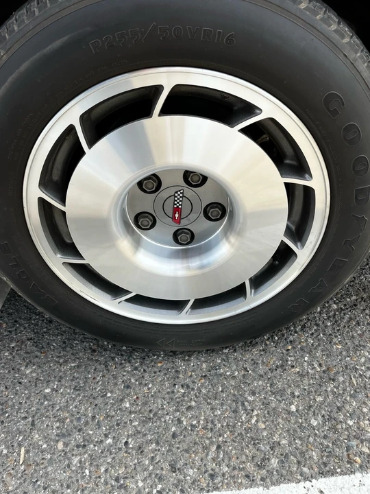 1987 Chevrolet Corvette C4 - Image 18 of 27