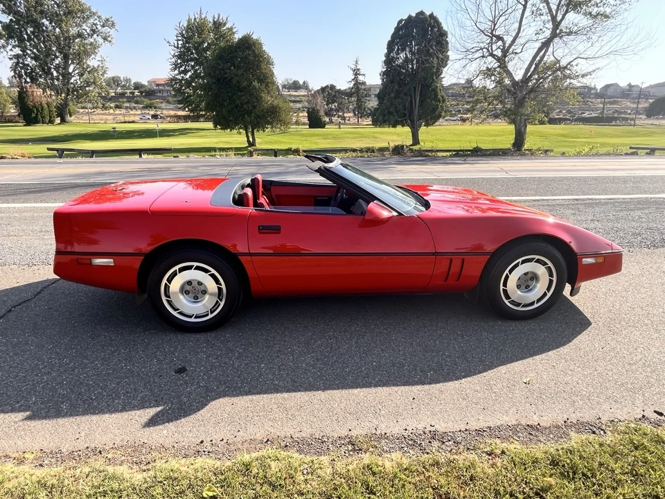 1987 Chevrolet Corvette C4 - Image 5 of 27