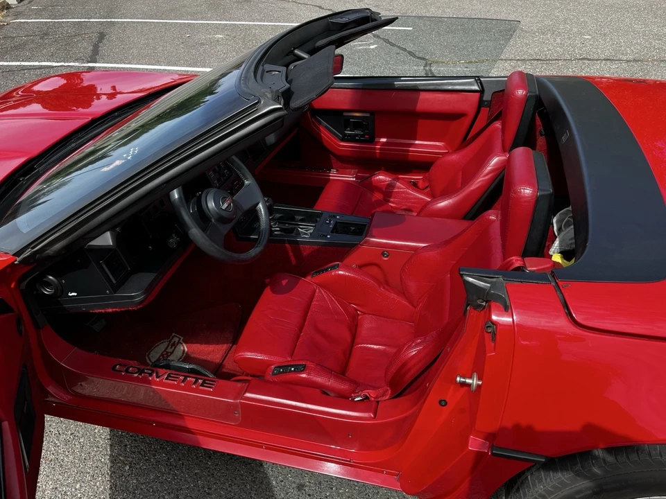 1987 Chevrolet Corvette C4 - Image 19 of 27