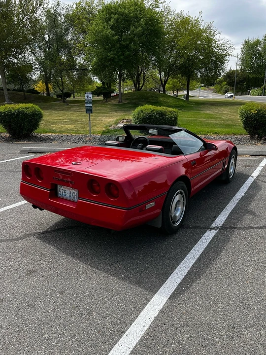 1987 Chevrolet Corvette C4 - Image 13 of 27