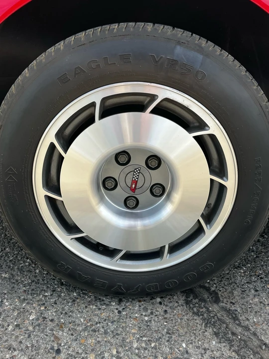 1987 Chevrolet Corvette C4 - Image 9 of 27