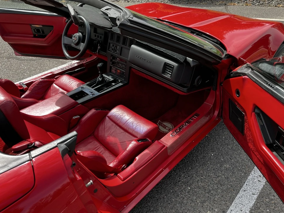 1987 Chevrolet Corvette C4 - Image 20 of 27