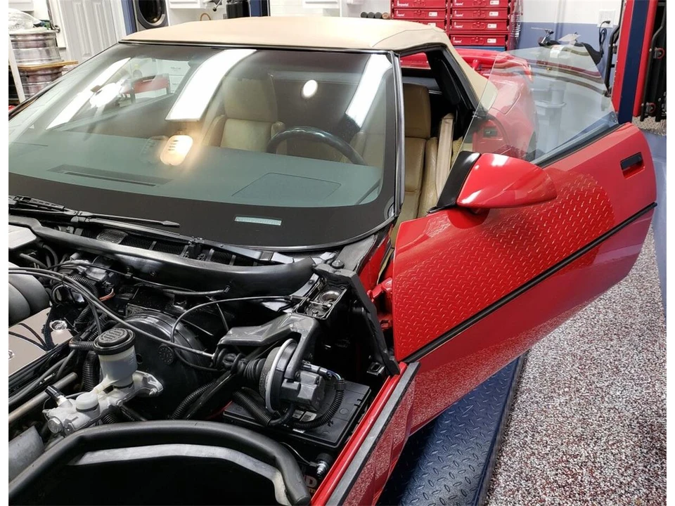 1987 Chevrolet Corvette C4 - Image 20 of 31