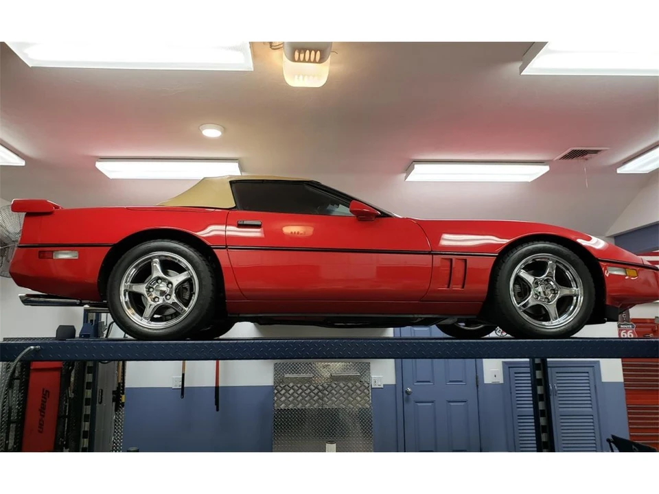 1987 Chevrolet Corvette C4 - Image 2 of 31