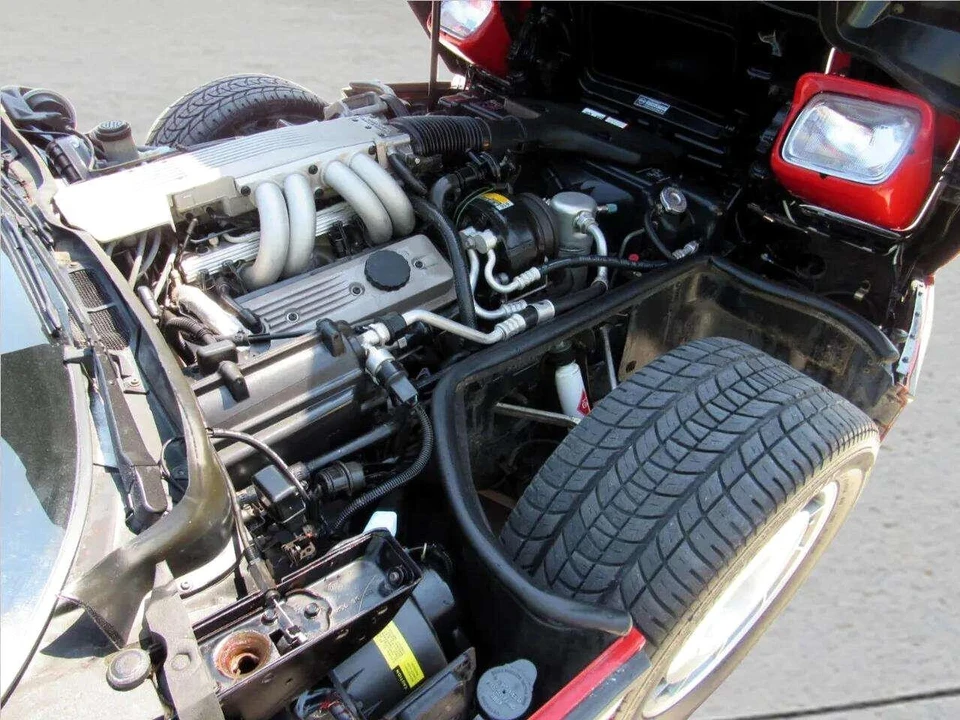 1987 Chevrolet Corvette C4 - Image 16 of 21