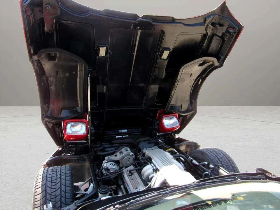 1987 Chevrolet Corvette C4 - Image 14 of 21