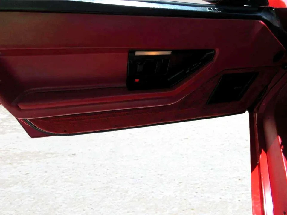 1987 Chevrolet Corvette C4 - Image 20 of 21
