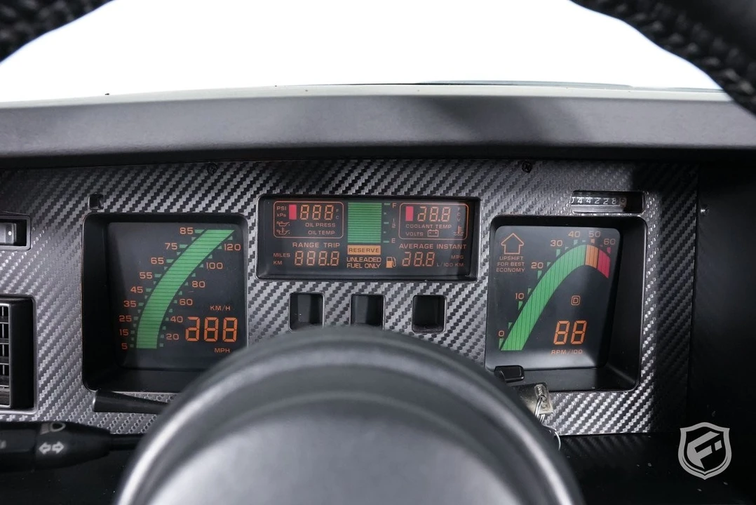 1987 Chevrolet Corvette C4 - Image 19 of 31