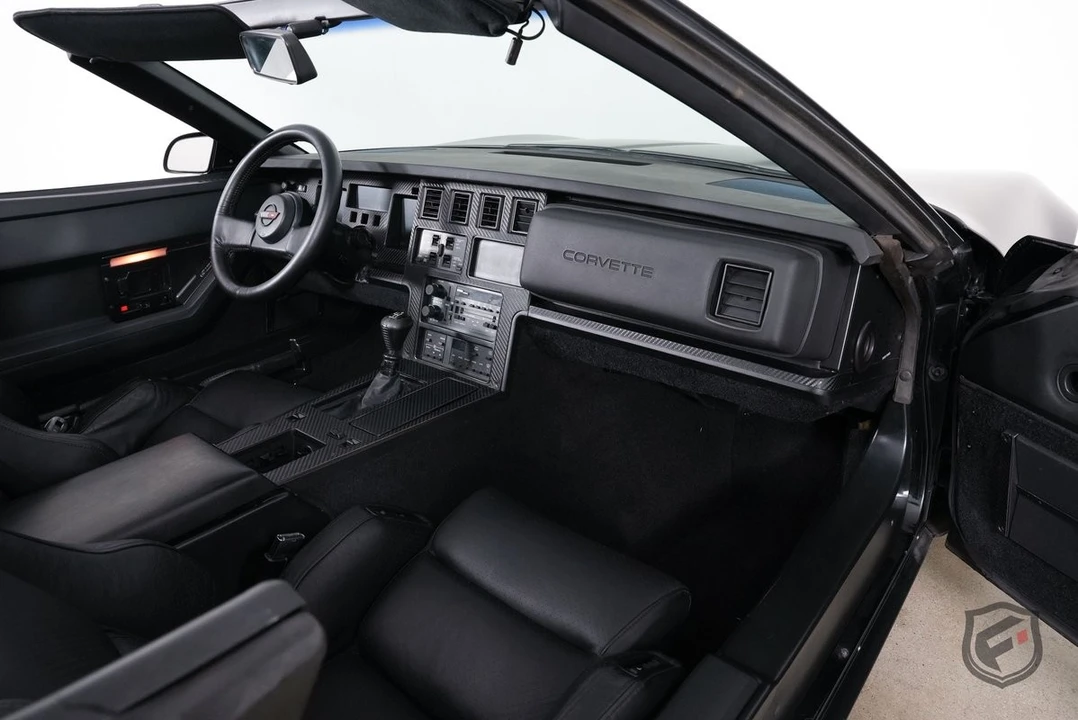 1987 Chevrolet Corvette C4 - Image 27 of 31