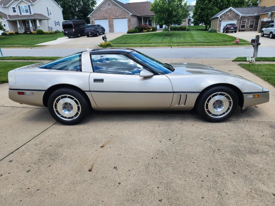 1987 Chevrolet Corvette C4 - Image 7 of 31