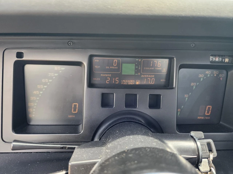 1987 Chevrolet Corvette C4 - Image 19 of 31