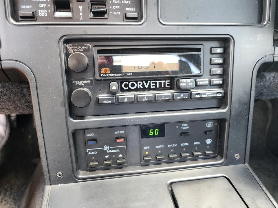 1987 Chevrolet Corvette C4 - Image 21 of 31