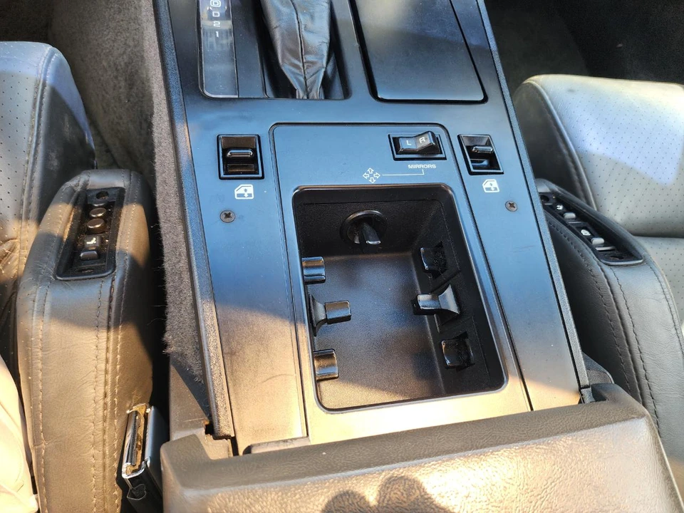 1987 Chevrolet Corvette C4 - Image 22 of 31