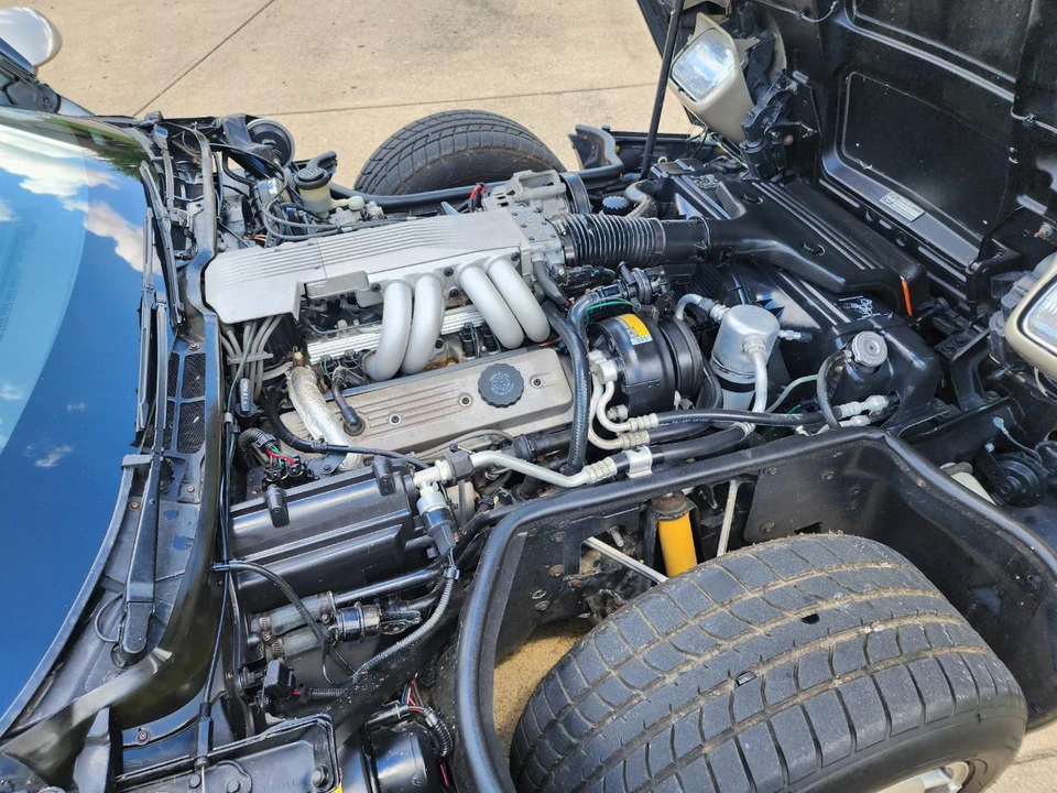 1987 Chevrolet Corvette C4 - Image 23 of 31