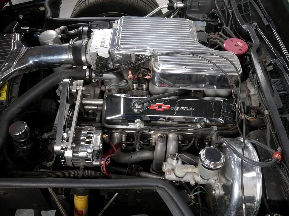 1987 Chevrolet Corvette C4 - Image 24 of 31