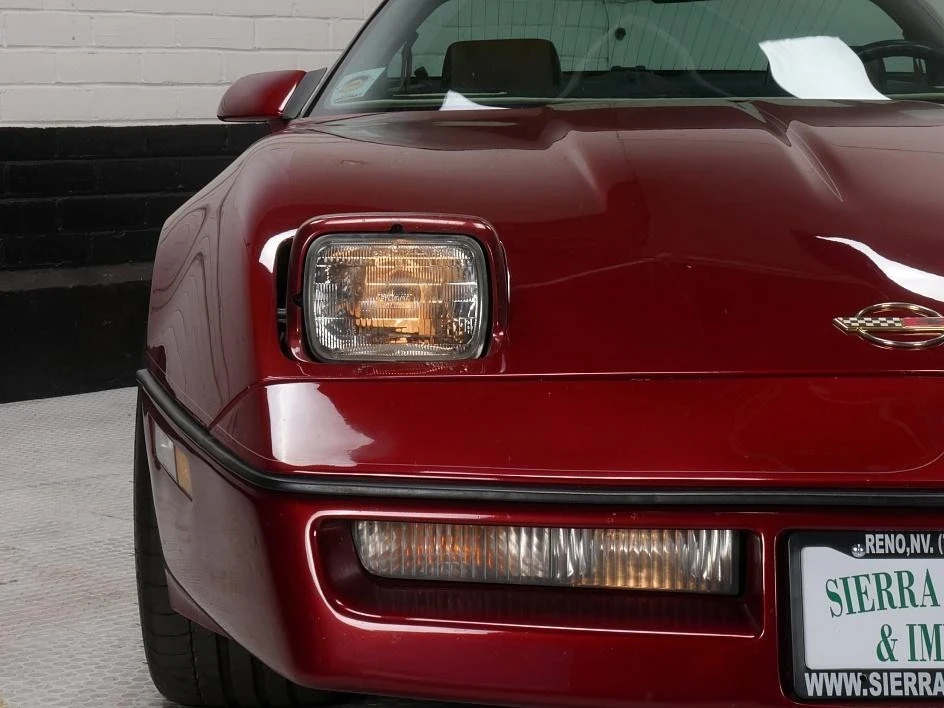 1987 Chevrolet Corvette C4 - Image 8 of 12