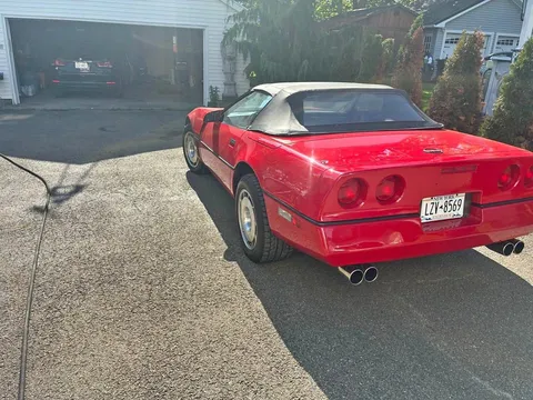 1987 Chevrolet Corvette 427 Convertible 2D