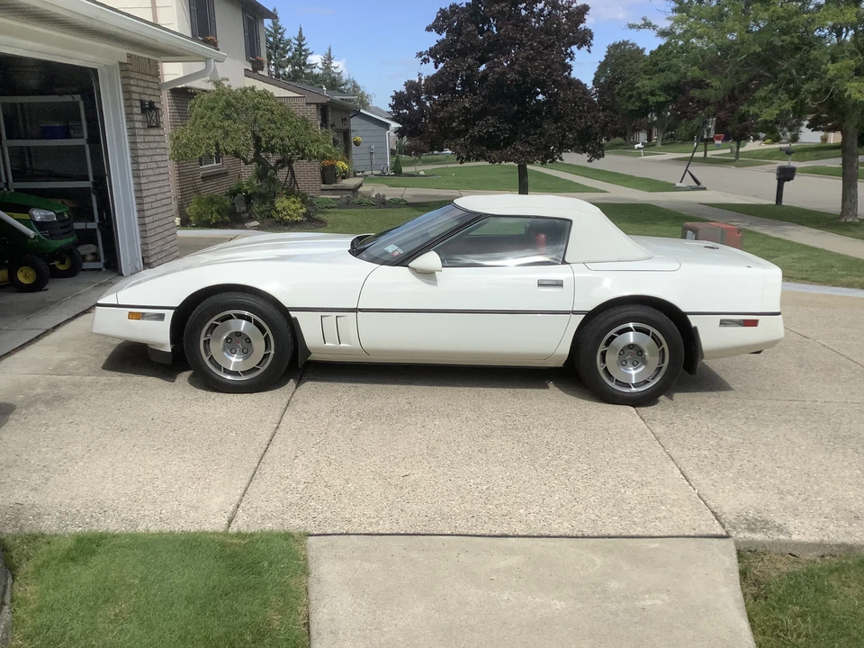 1987 Chevrolet Corvette C4 - Image 6 of 7