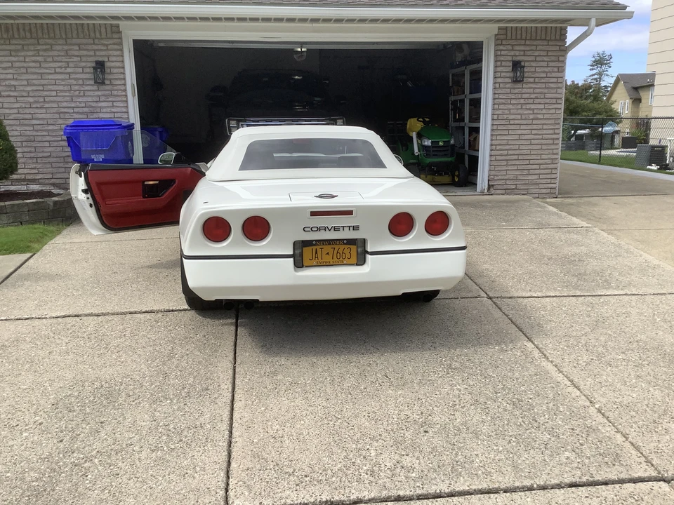 1987 Chevrolet Corvette C4 - Image 3 of 7