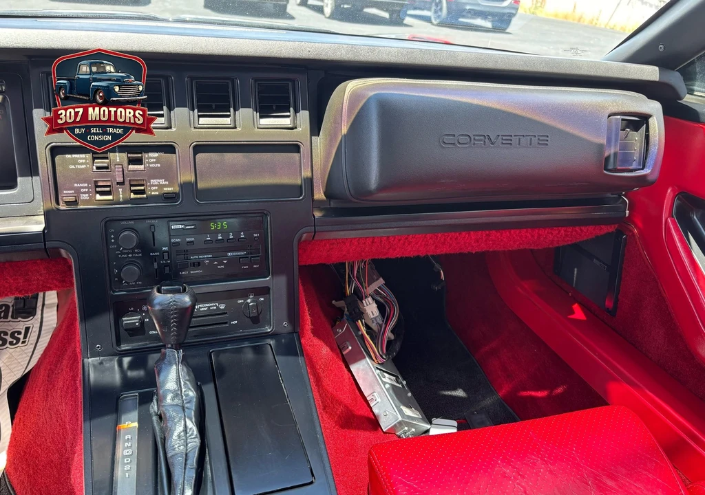 1987 Chevrolet Corvette C4 - Image 10 of 12