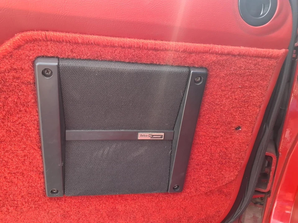 1987 Chevrolet Corvette C4 - Image 15 of 20