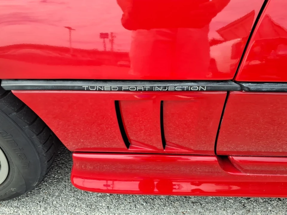 1987 Chevrolet Corvette C4 - Image 6 of 20