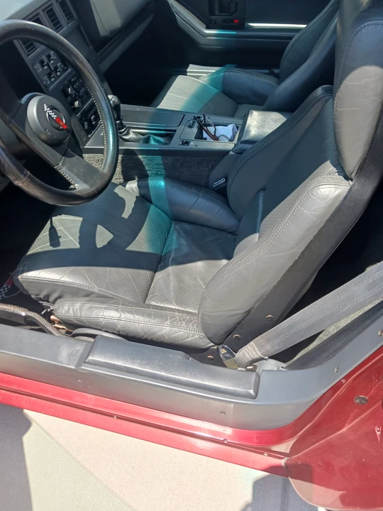1987 Chevrolet Corvette C4 - Image 15 of 28