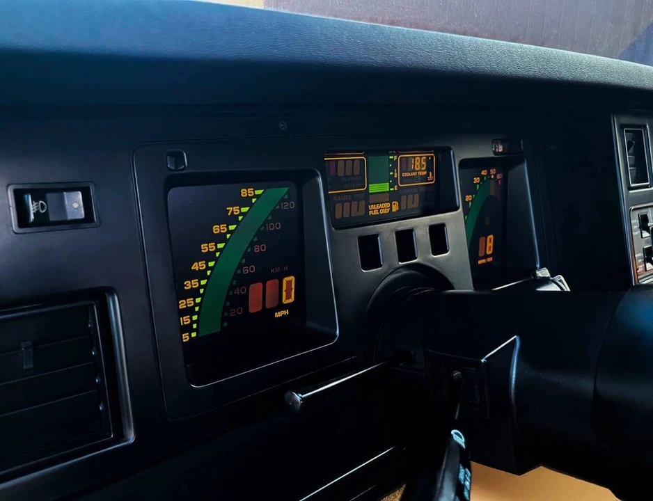 1987 Chevrolet Corvette C4 - Image 12 of 21