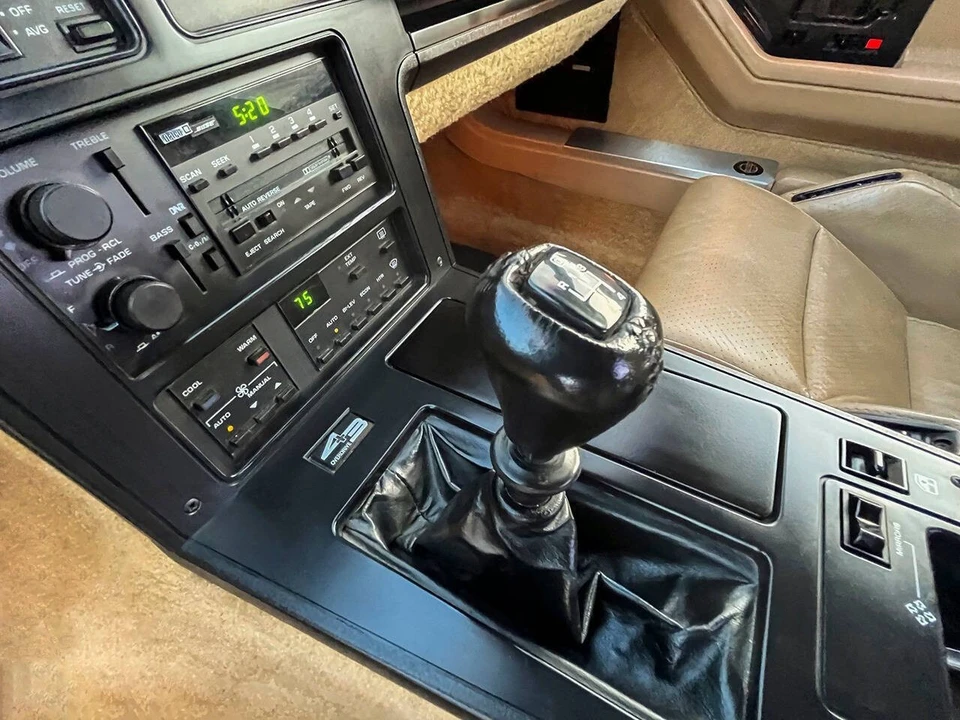 1987 Chevrolet Corvette C4 - Image 17 of 21