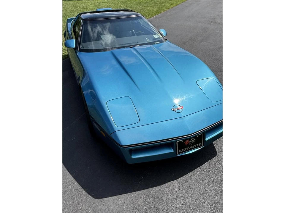 1987 Chevrolet Corvette C4 - Image 2 of 17