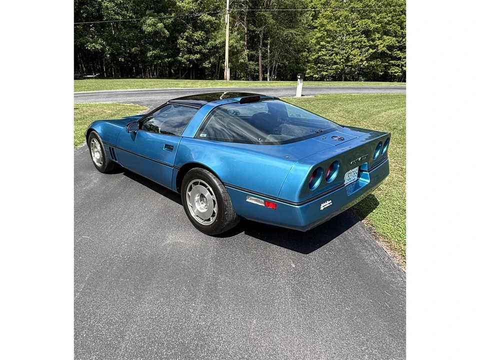 1987 Chevrolet Corvette C4 - Image 5 of 17