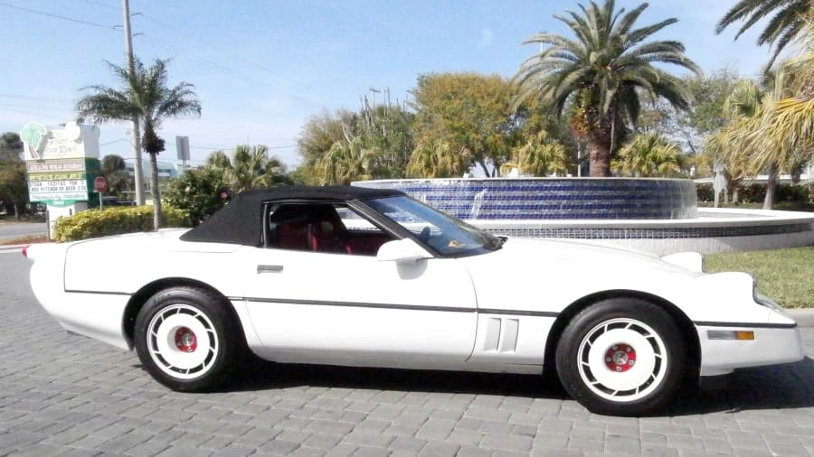 1987 Chevrolet Corvette C4 - Image 3 of 12