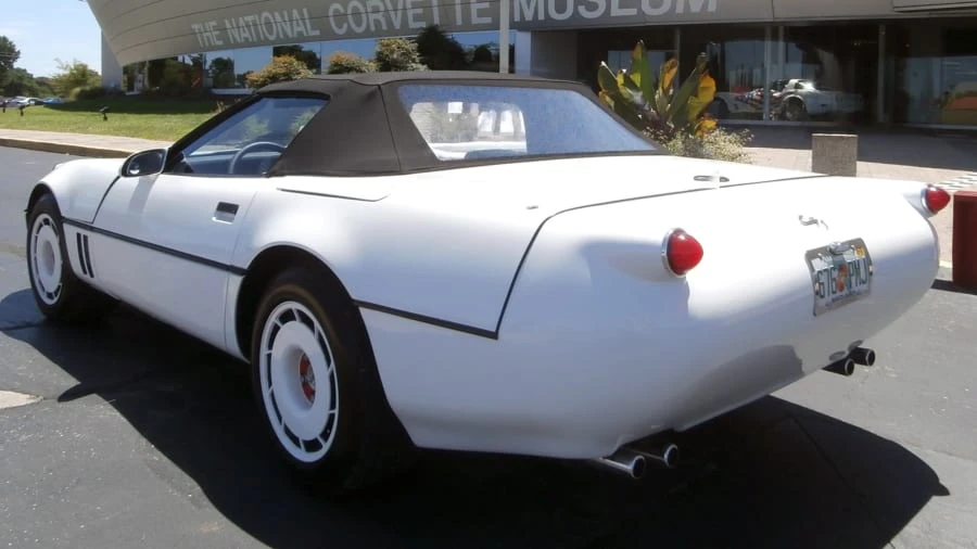 1987 Chevrolet Corvette C4 - Image 4 of 12