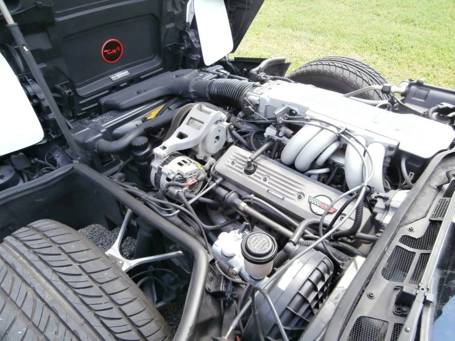 1987 Chevrolet Corvette C4 - Image 7 of 12