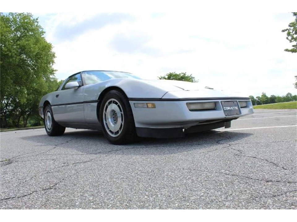 1987 Chevrolet Corvette C4 - Image 12 of 23