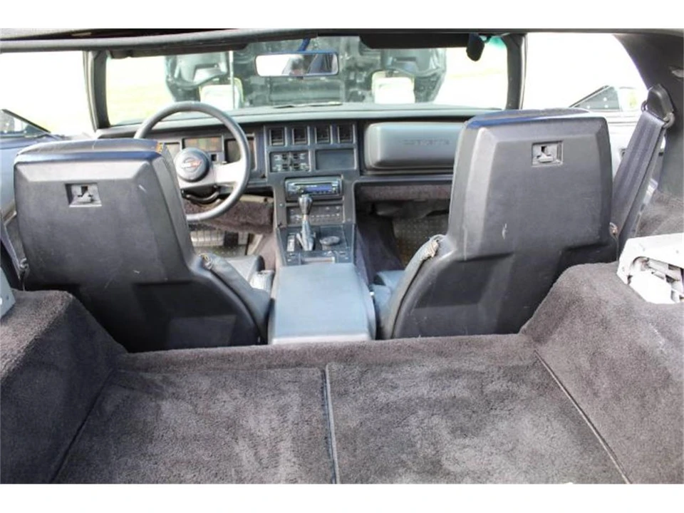 1987 Chevrolet Corvette C4 - Image 13 of 23
