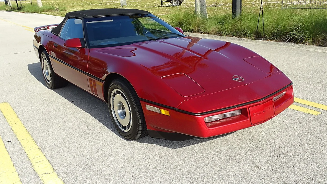 1987 Chevrolet Corvette C4 - Image 5 of 19