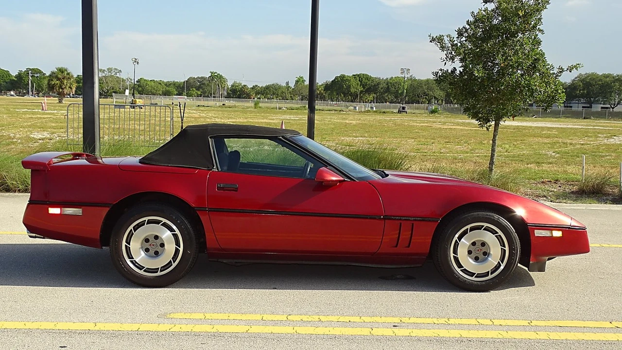 1987 Chevrolet Corvette C4 - Image 2 of 19