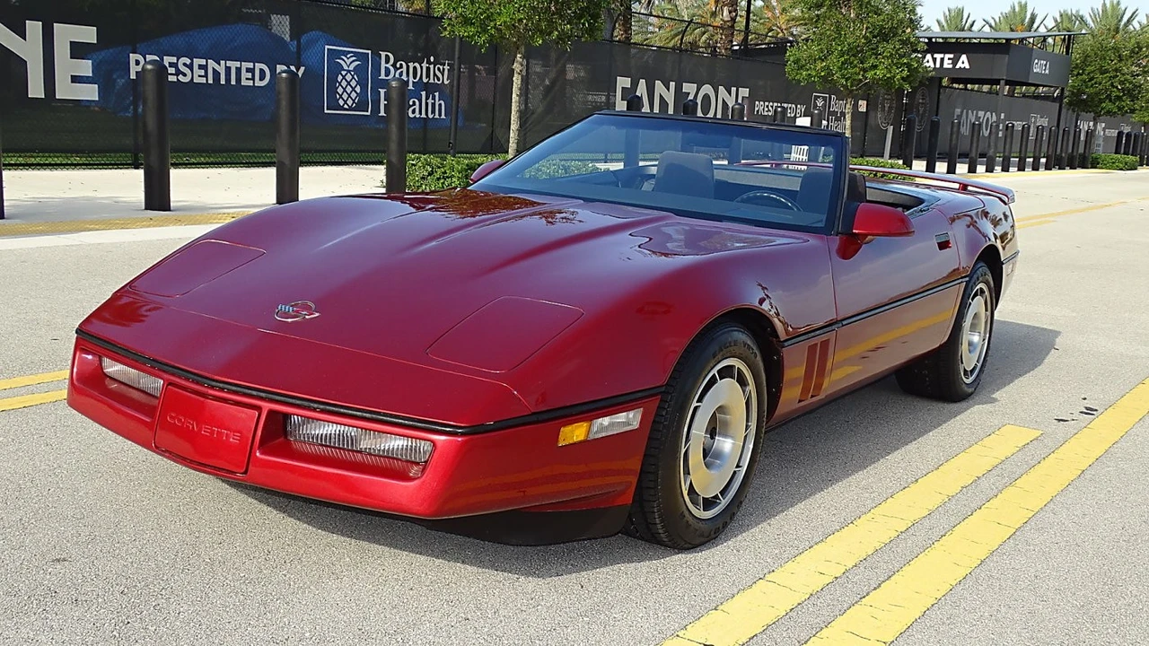1987 Chevrolet Corvette C4 - Image 6 of 19