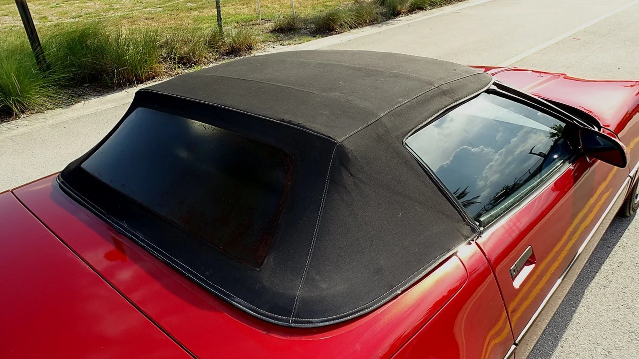 1987 Chevrolet Corvette C4 - Image 8 of 19
