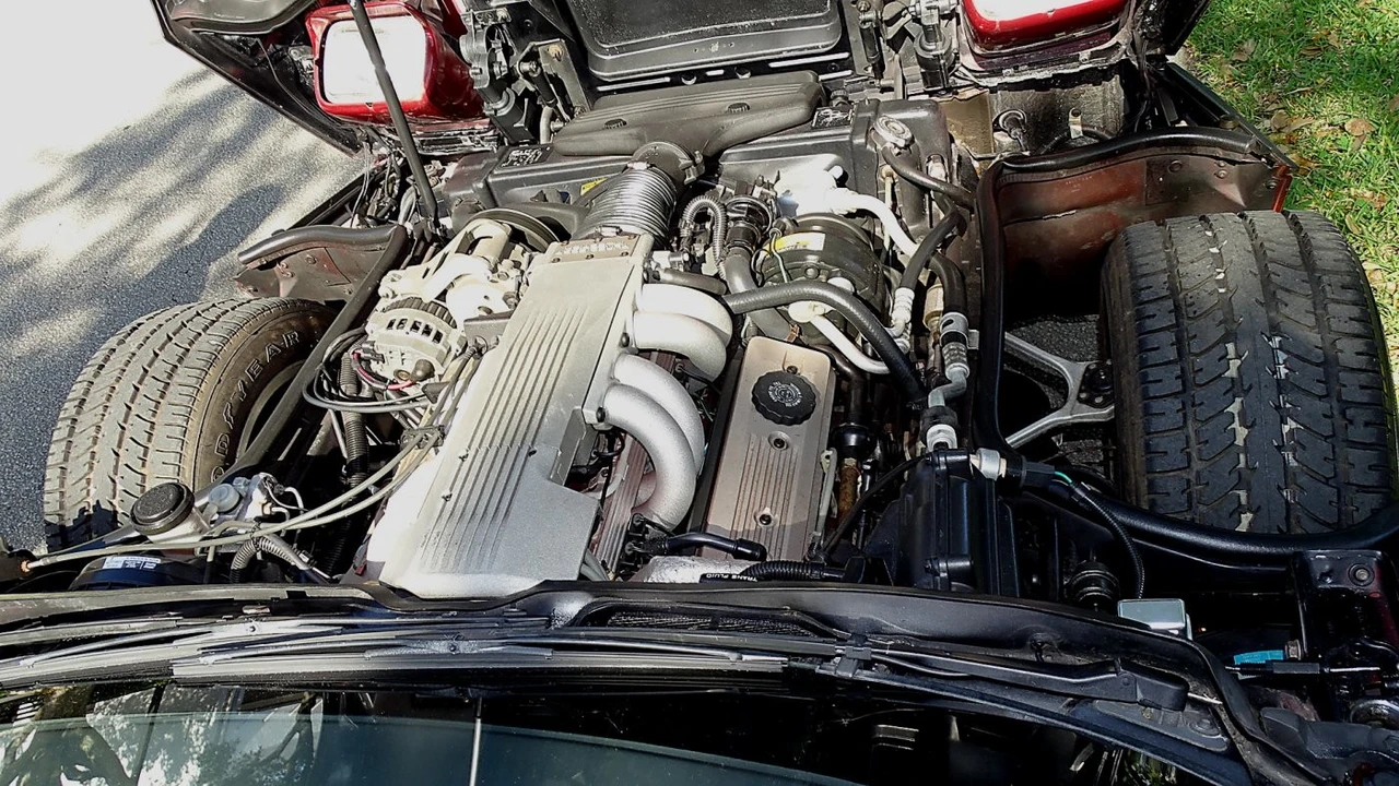 1987 Chevrolet Corvette C4 - Image 19 of 19