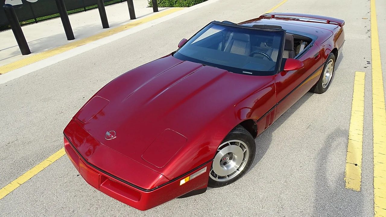 1987 Chevrolet Corvette C4 - Image 7 of 19