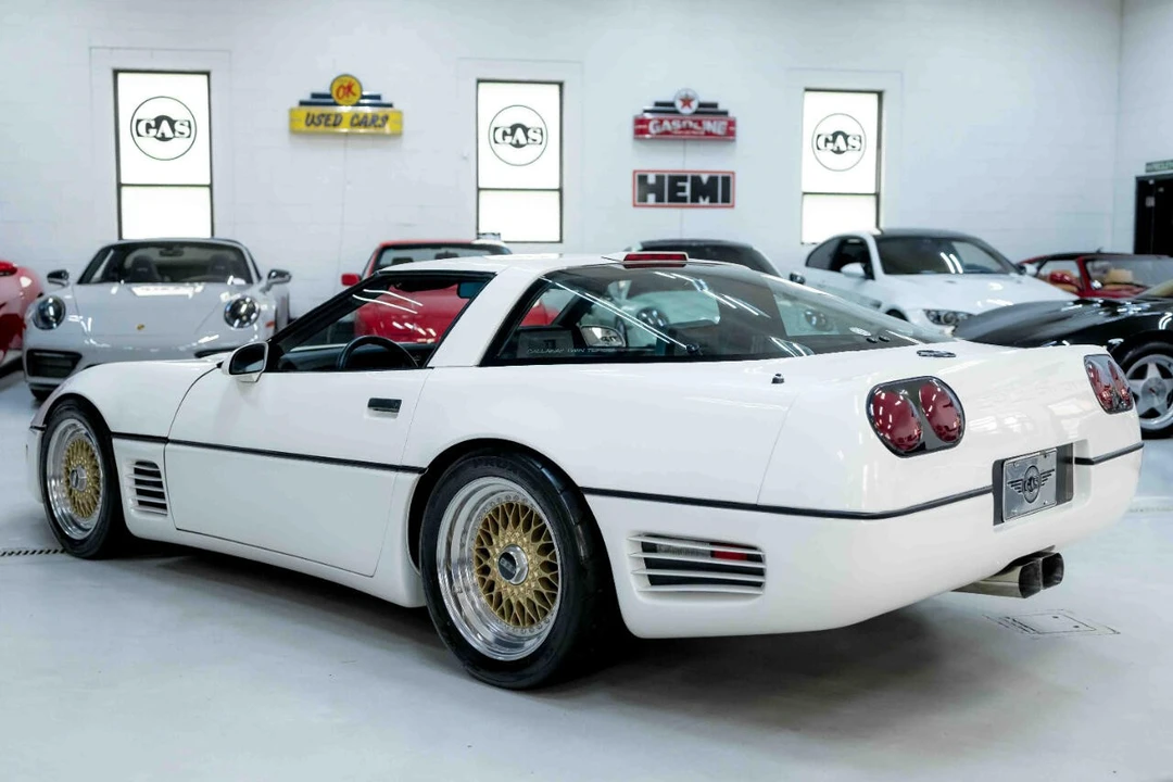 1987 Chevrolet Corvette Callaway - Image 16 of 21