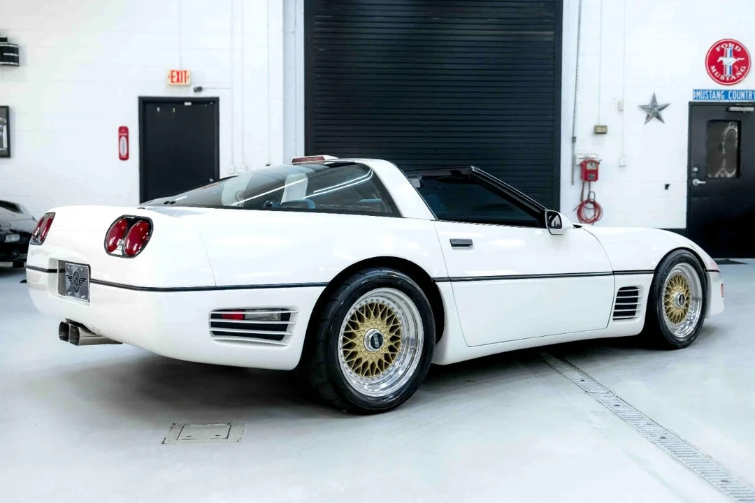 1987 Chevrolet Corvette Callaway - Image 10 of 12