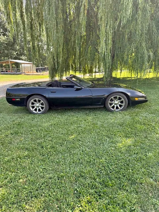 1987 Chevrolet Corvette C4 - Image 1 of 8